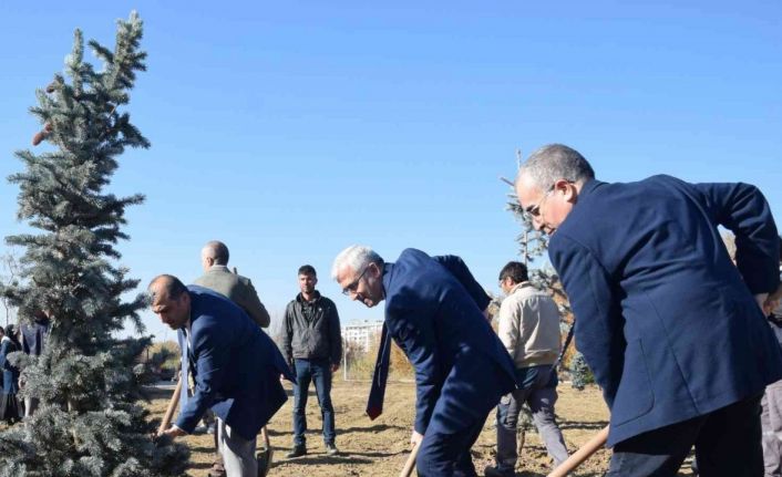 ESOGÜ’de Milli Ağaçlandırma Günü kutlandı