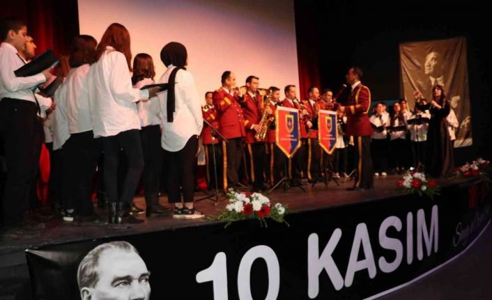 Mustafa Kemal Atatürk Van’da anıldı