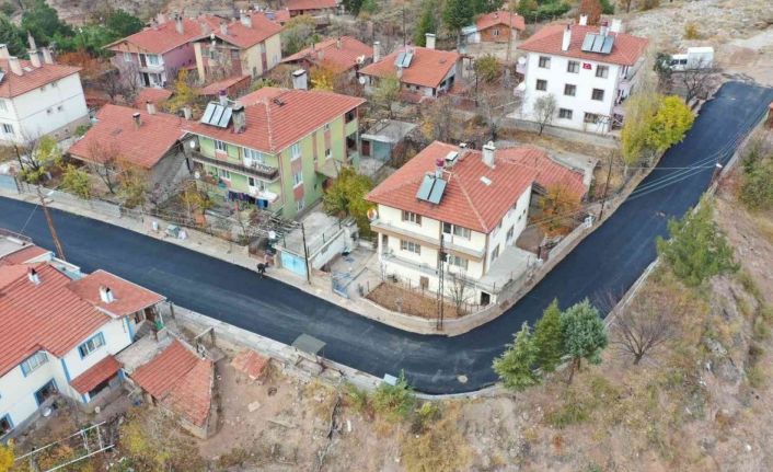 Nallıhan Belediyesinden ilçe genelinde yol çalışması