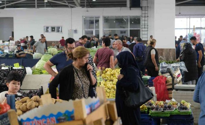 TÜİK: Tüketici güven endeksi 76,6 oldu