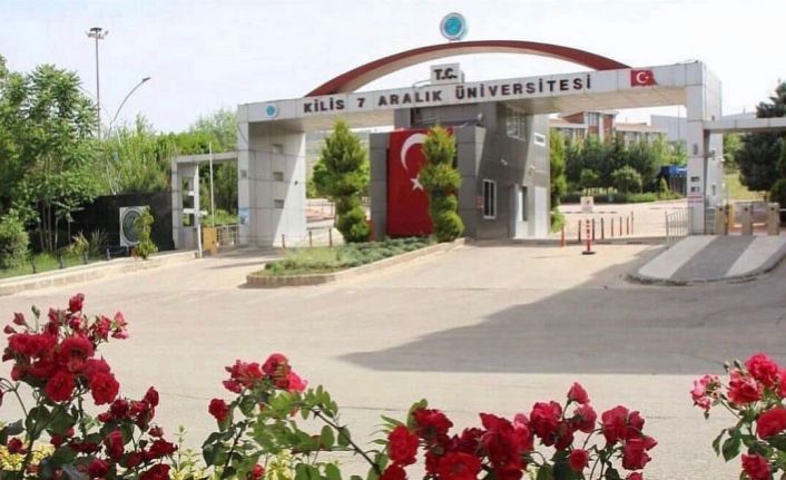 Üniversiteye yeni dekanlar atandı