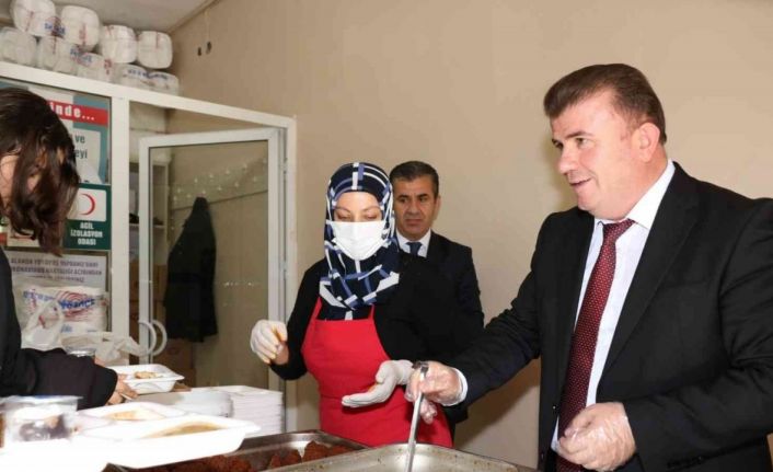 Adıyaman’da günlük 20 bin öğrenciye ücretsiz yemek veriliyor