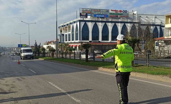 Bafra’da kış lastiği denetimi