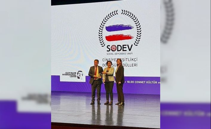 Başkan Eryılmaz’ın kadın istihdamı projesine ödül