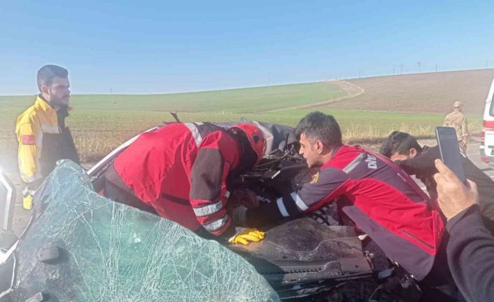 Diyarbakır’da feci kaza: 1 ölü, 2 yaralı