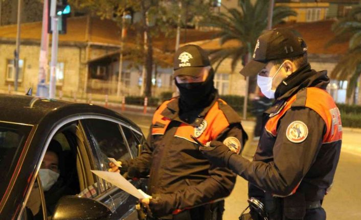 İzmir’de yılbaşında 6 bin polis görev başında