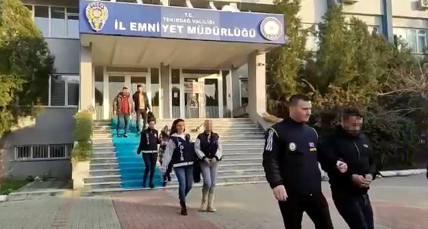 Kadınlara para karşılığı fuhuş yaptıran gruba operasyon: 2 tutuklu