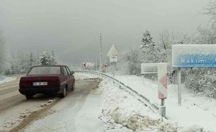 Kastamonu’da kar yağışı etkili oluyor