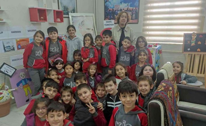 Minik öğrencilerden “Tutum, Yatırım ve Türk Malları Haftası” sergisi