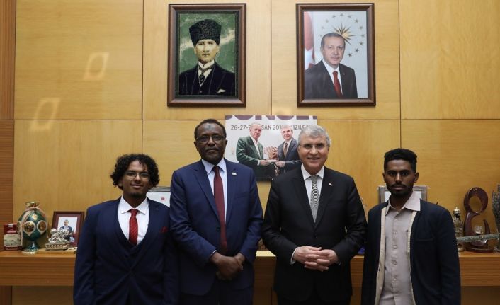 Sudanlı öğrenciler mezun oldu