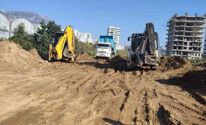 Alanya Belediyesinden kırsal yollarında yoğun mesai