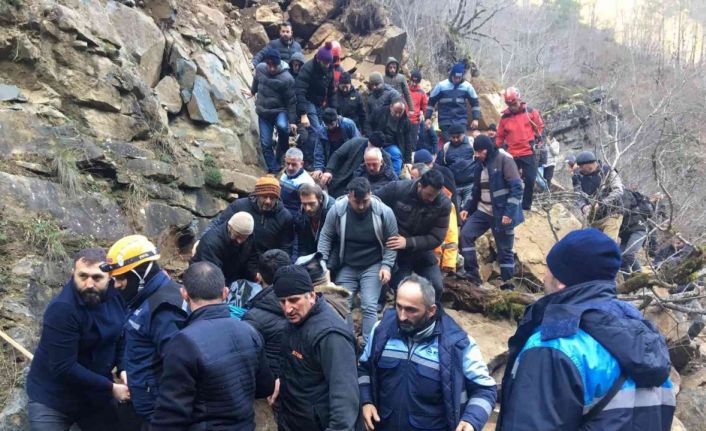 Av için evden çıkıp dönmeyen şahıs ormanda ölü bulundu
