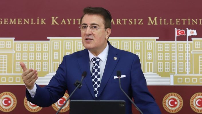 Aydemir: ‘Biz millet adına siyaset yapıyoruz’