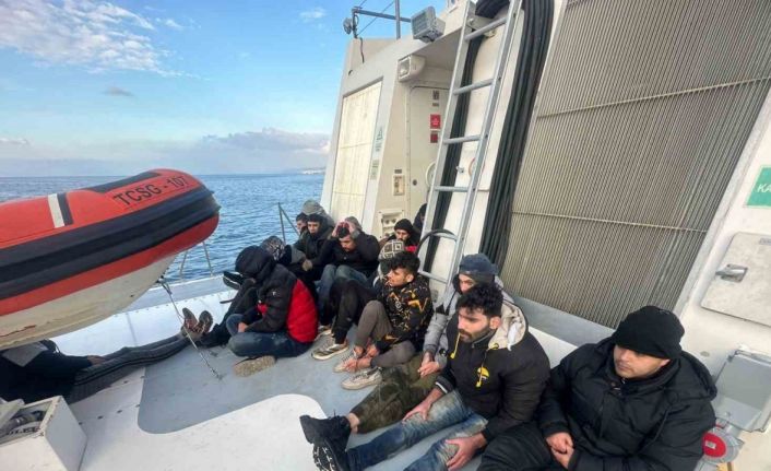 Aydın’da 19 düzensiz göçmen kurtarıldı