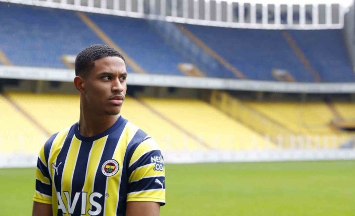 Jayden Oosterwolde resmen Fenerbahçe’de