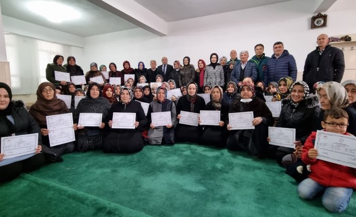 Tavşanlı’da 75 kadın çiftçiye süt sığır yetiştiriciliği sertifikası