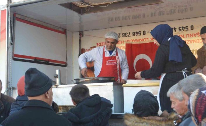 Tavşanlı’da lokma ikramı