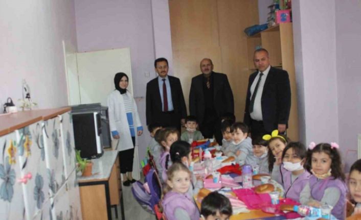 Bolvadin’de 9 bin öğrenci ders başı yaptı