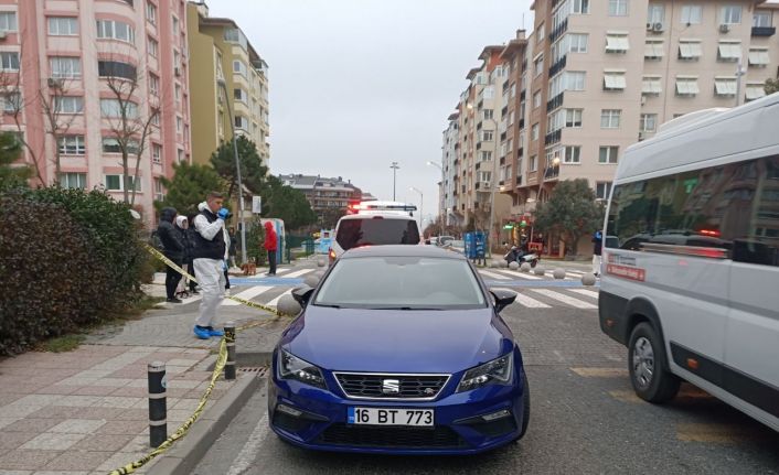 Büyükçekmece’de otomobilin içinde battaniyeye sarılı ceset bulundu