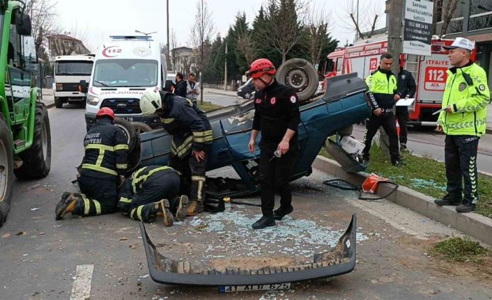 Düzce’de takla atan otomobil hurdaya döndü: 5 yaralı