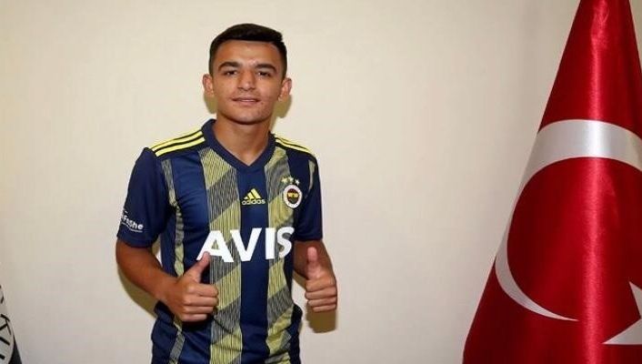 Fenerbahçe’nin genç futbolcusu Melih Bostan, Eskişehirspor’da