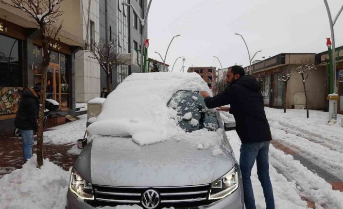 Kulp beyaz örtüyle kaplandı
