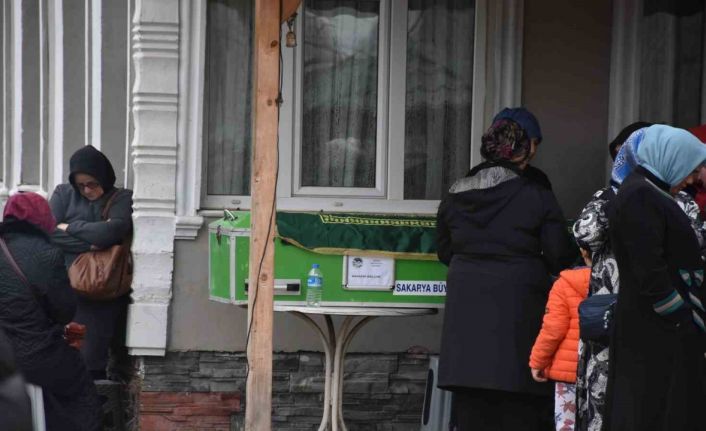 Pompalı tüfekle vurularak öldürülen genç son yolculuğuna uğurlandı