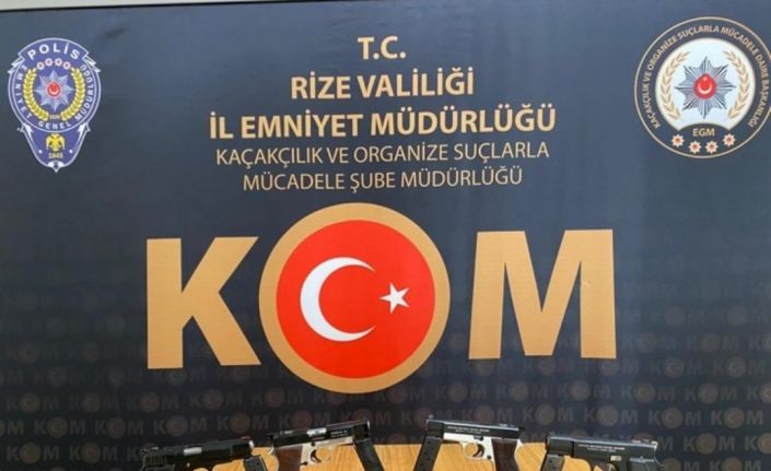 Rize’de aracında el yapımı tabancalar yakalanan şahıs tutuklandı