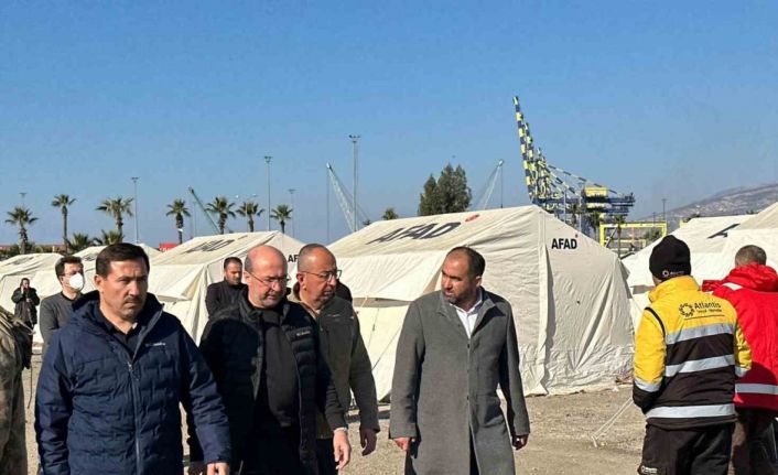 Selçuklu Belediyesi Hatay’da çalışmalarını sürdürüyor