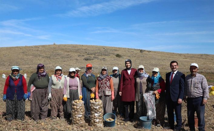 Afet bölgesinde üretilemeyen tarım ürünleri Afyonkarahisar’da üretilecek