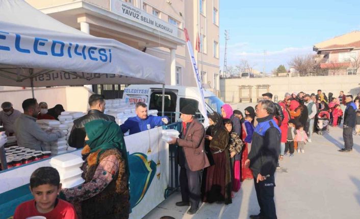 Başkan Yıldızkaya, gönül sofralarında vatandaşlarla buluşmaya devam ediyor