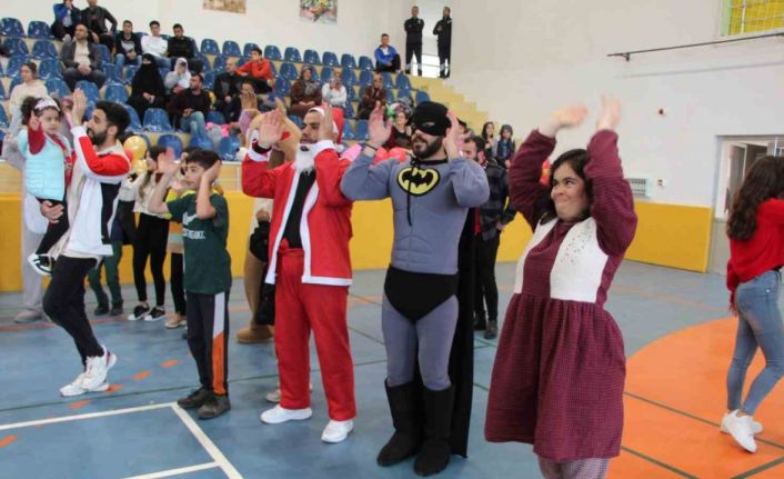 Batman’da depremzede çocuklar moral buldu