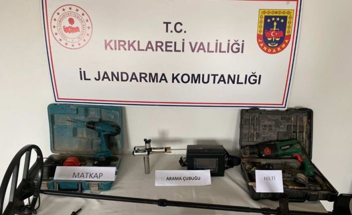 Çamur ile yakayı ele verdiler