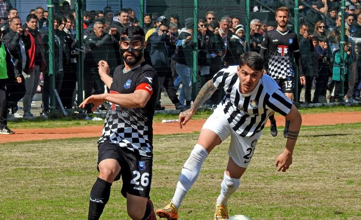 Çeşme Belediyespor zorlu maçta 1-1 berabere kaldı