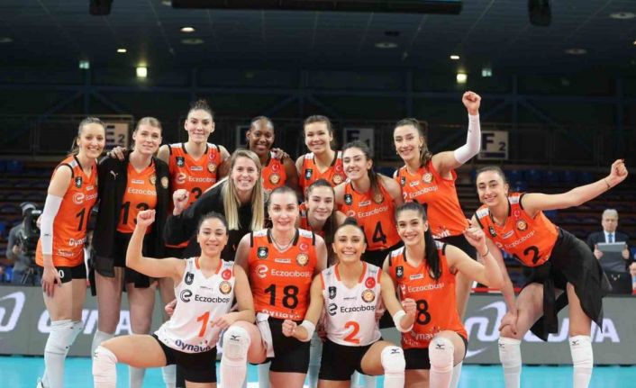 CEV Şampiyonlar Ligi: Developres Rzeszow: 1 - Eczacıbaşı Dynavit: 3