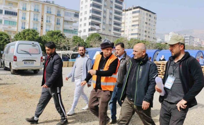 Depremzede çocukların park talebi yerine getirilecek