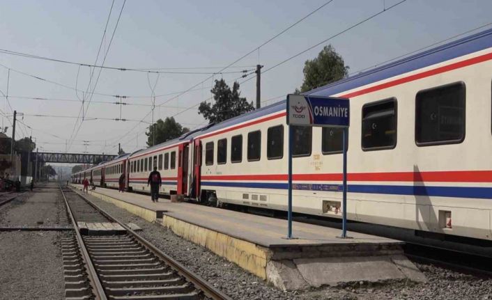 Depremzedelere ev olan tren garı: Burada para geçmiyor