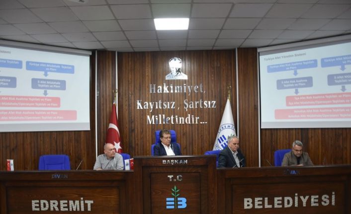 Edremit’te afet yönetim toplantısı yapıldı