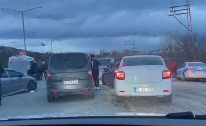 Erciş’te trafik kazası: 2 yaralı