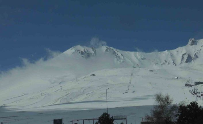 Erciyes’te sezon tüm hızıyla devam ediyor