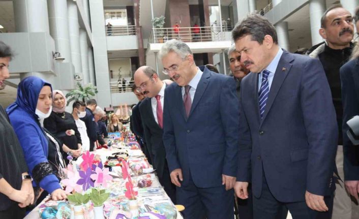 Eskişehir Adliyesi çalışanlarından depremzedeler için örnek dayanışma