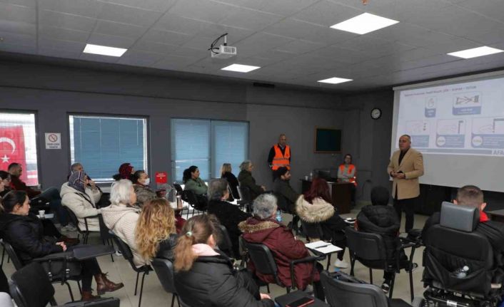 Gemlik’in afet destek gönüllüleri eğitimlere başladı