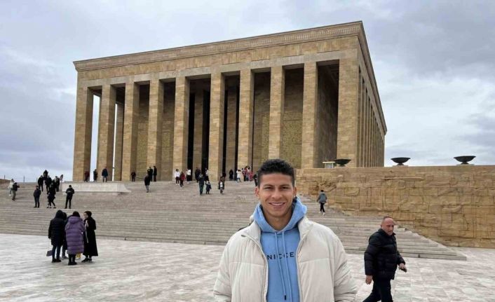 Giresunsporlu Alexis Perez, Anıtkabir’i ziyaret etti