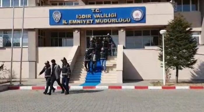 Iğdır’da araba alım satım dolandırıcıları operasyonunda 3 tutuklama