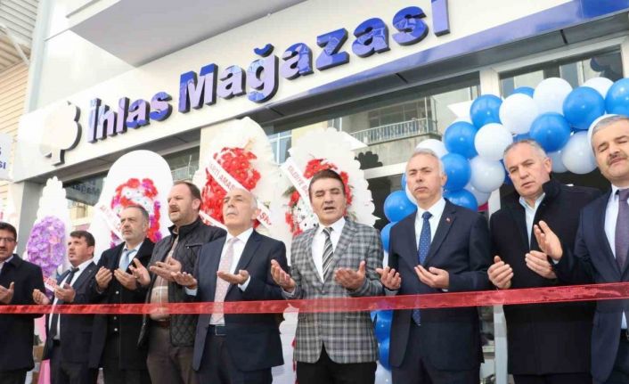 İhlas Pazarlama’nın Amasya’daki 4. mağazası Taşova’da açıldı