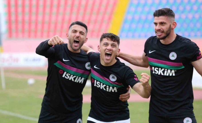 Isparta 32 Spor:3 Düzce Cam Düzcespor: 2