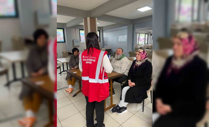 İzmit’te depremzedelerin yaraları sarılıyor