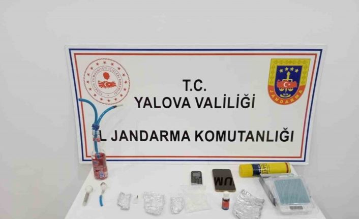 Jandarma uyuşturucu tacirleri ve kaçakçılara göz açtırmıyor