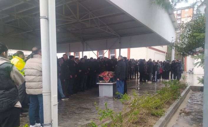 Kazada hayatını kaybeden İpek Bahadır son yolculuğuna uğurlandı