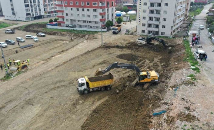 Kocaeli Büyükşehir, Hatay esnafına 7 noktada prefabrik çarşı kuruyor